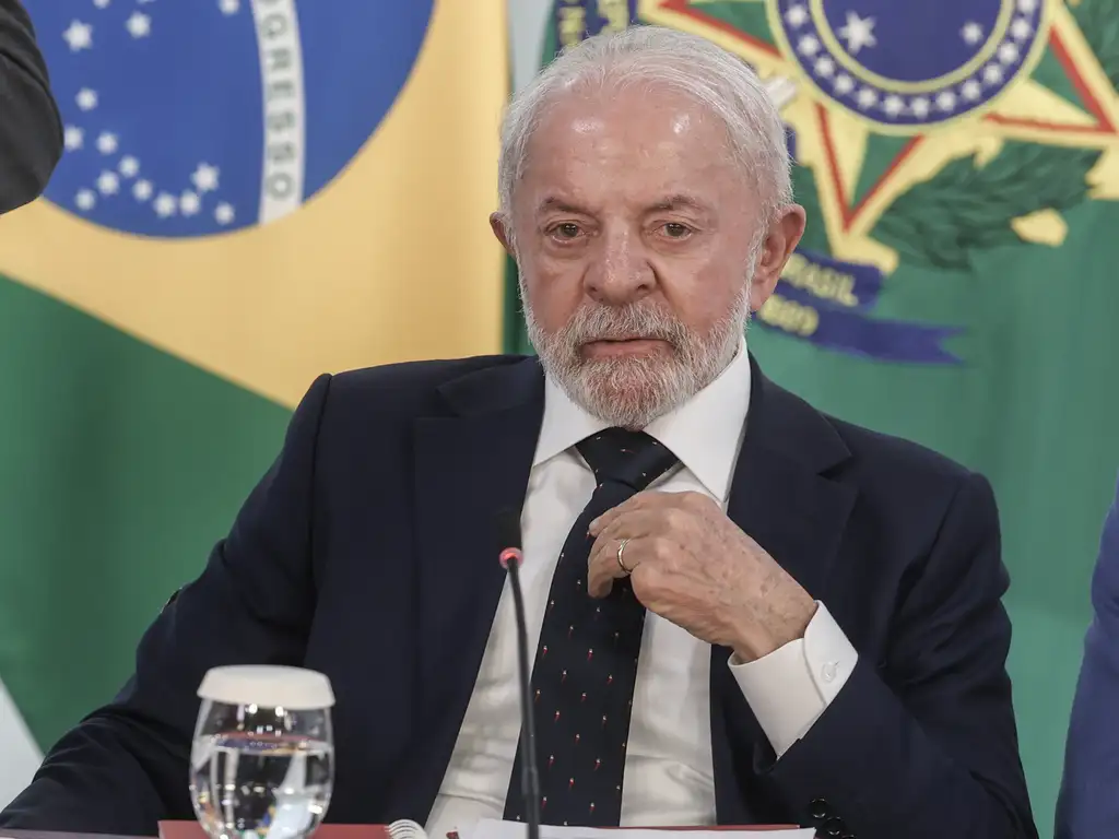 Lula diz que vai vetar PL da dosimetria e nega acordo com o Congresso
