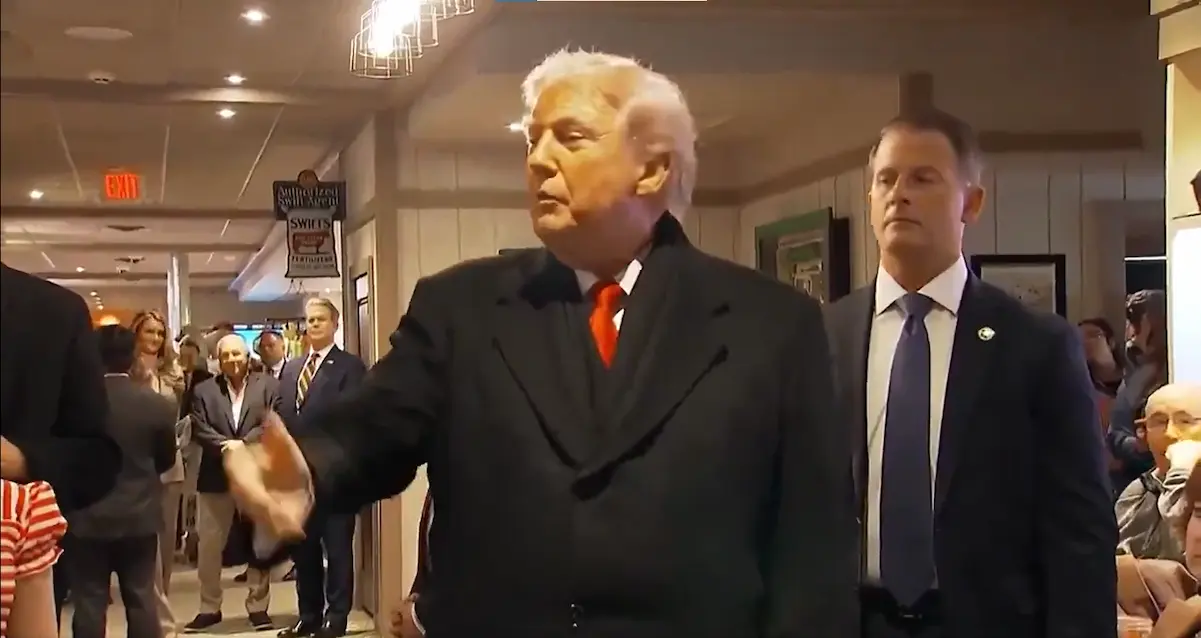 Trump diz que regime de Cuba “vai cair muito em breve”