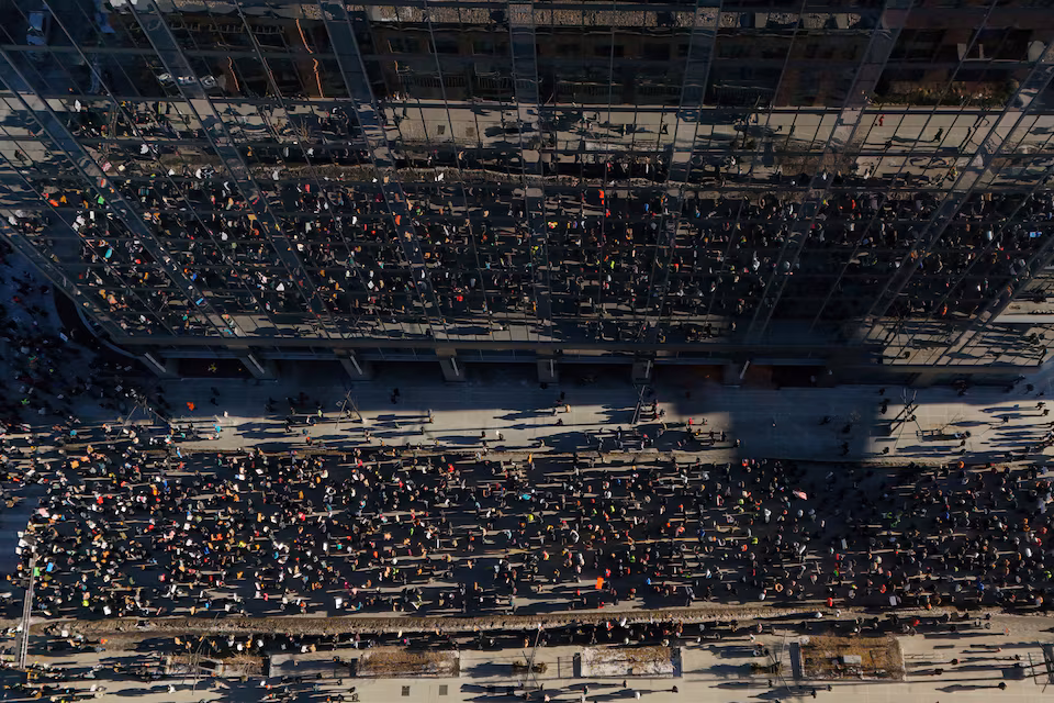 Protestos contra o ICE se espalham nos EUA após mortes em Minneapolis