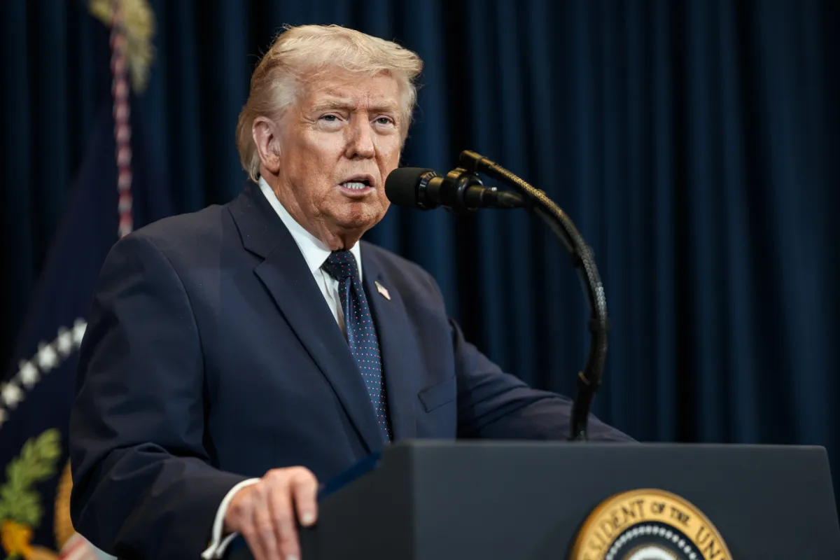 Trump diz que “ajuda está a caminho” para abrir Estreito de Ormuz enquanto aliados rejeitam ação militar