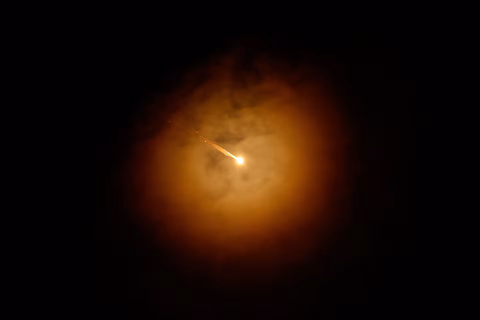 Houthis entram na guerra e ampliam risco para rotas globais de energia no Oriente Médio