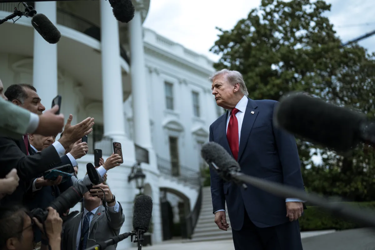 Trump rejeita proposta do Irã e diz que cessar-fogo está “por aparelhos” enquanto Ormuz segue pressionado