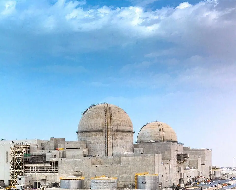 Emirados dizem que drone causou incêndio fora de usina nuclear de Barakah