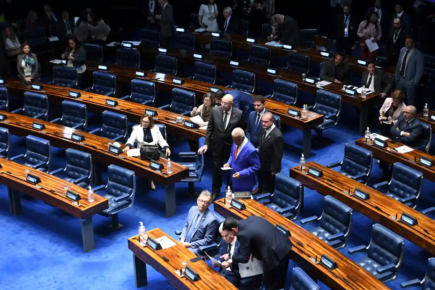 Senado aprova Pix Pensão para automatizar pagamento de pensão alimentícia
