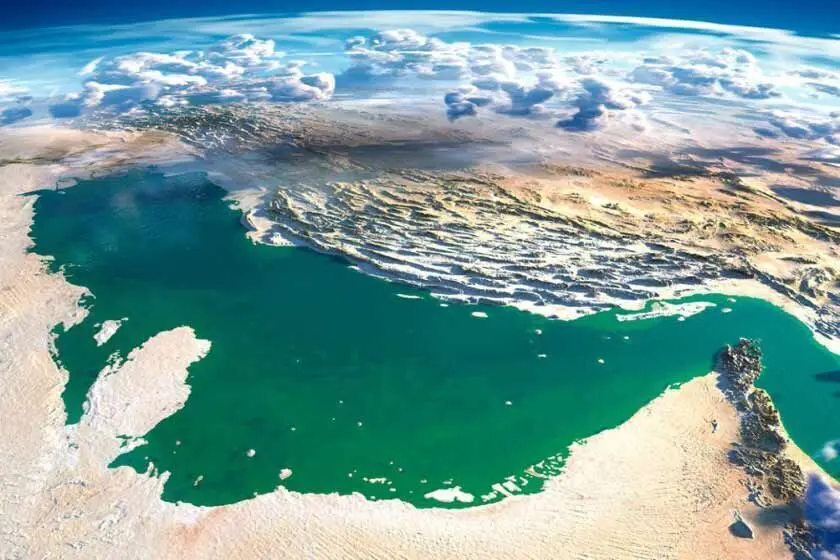Bahrein intercepta ataques iranianos e encerra alerta; Irã diz ter atingido base dos EUA