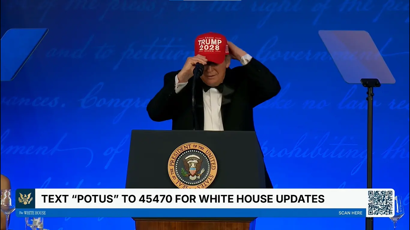 Trump usa boné “2028” e diz que tentará novo mandato barrado pela Constituição